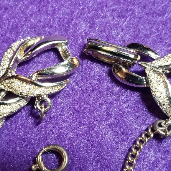 Relisted -Vintage silver tone bracelet chevrons whale tales links - Picture 6 of 10